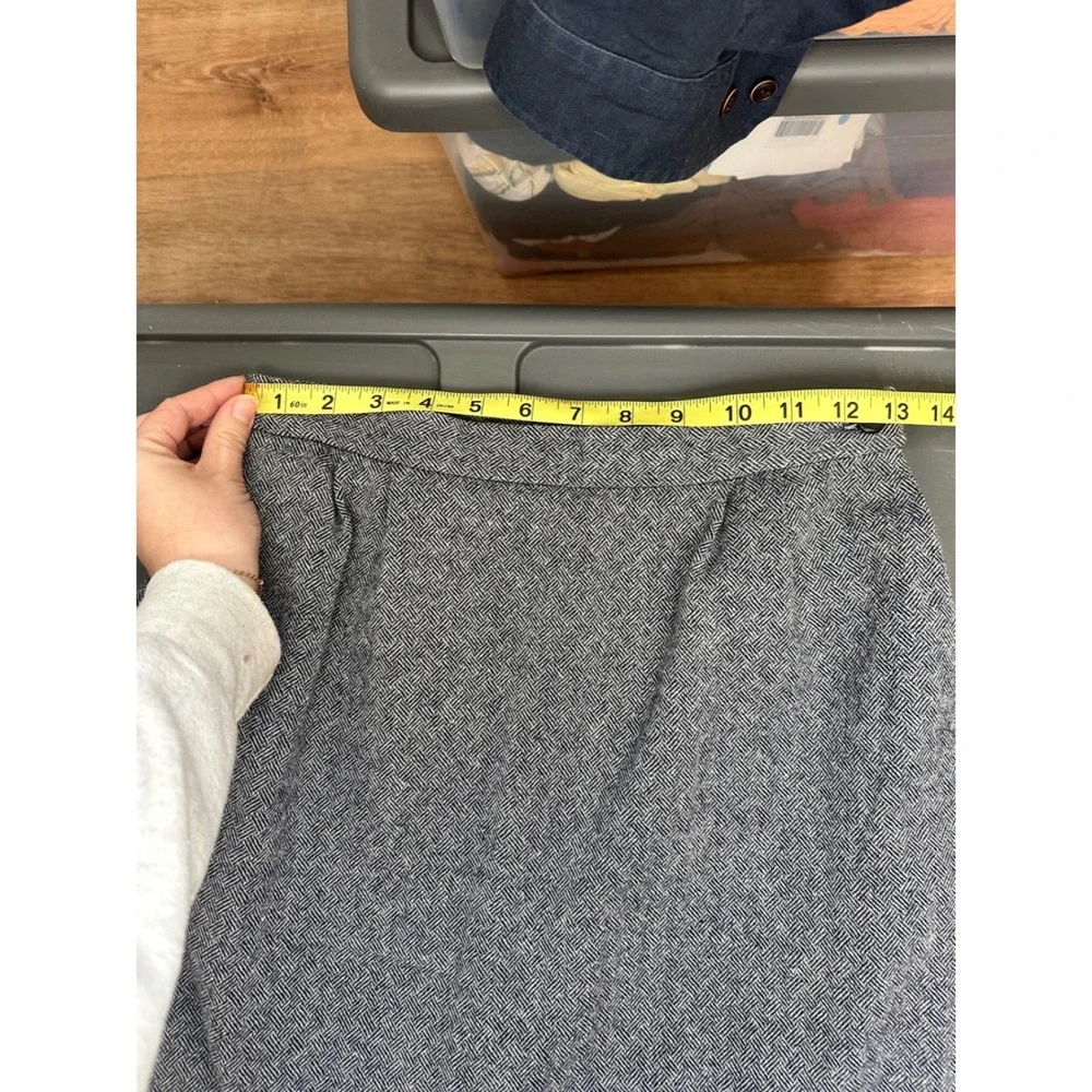 PENDLETON | Women's Vintage Wool‎ Blend Gray Herringbone Tweed Skirt, Size 6